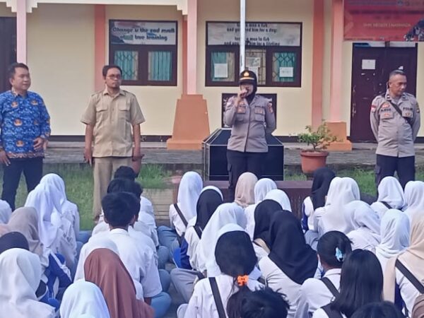 Polda NTB Sosialisasi Bahaya Narkoba, Judi Online, dan Pelecehan Seksual di SMAN 1 Narmada
