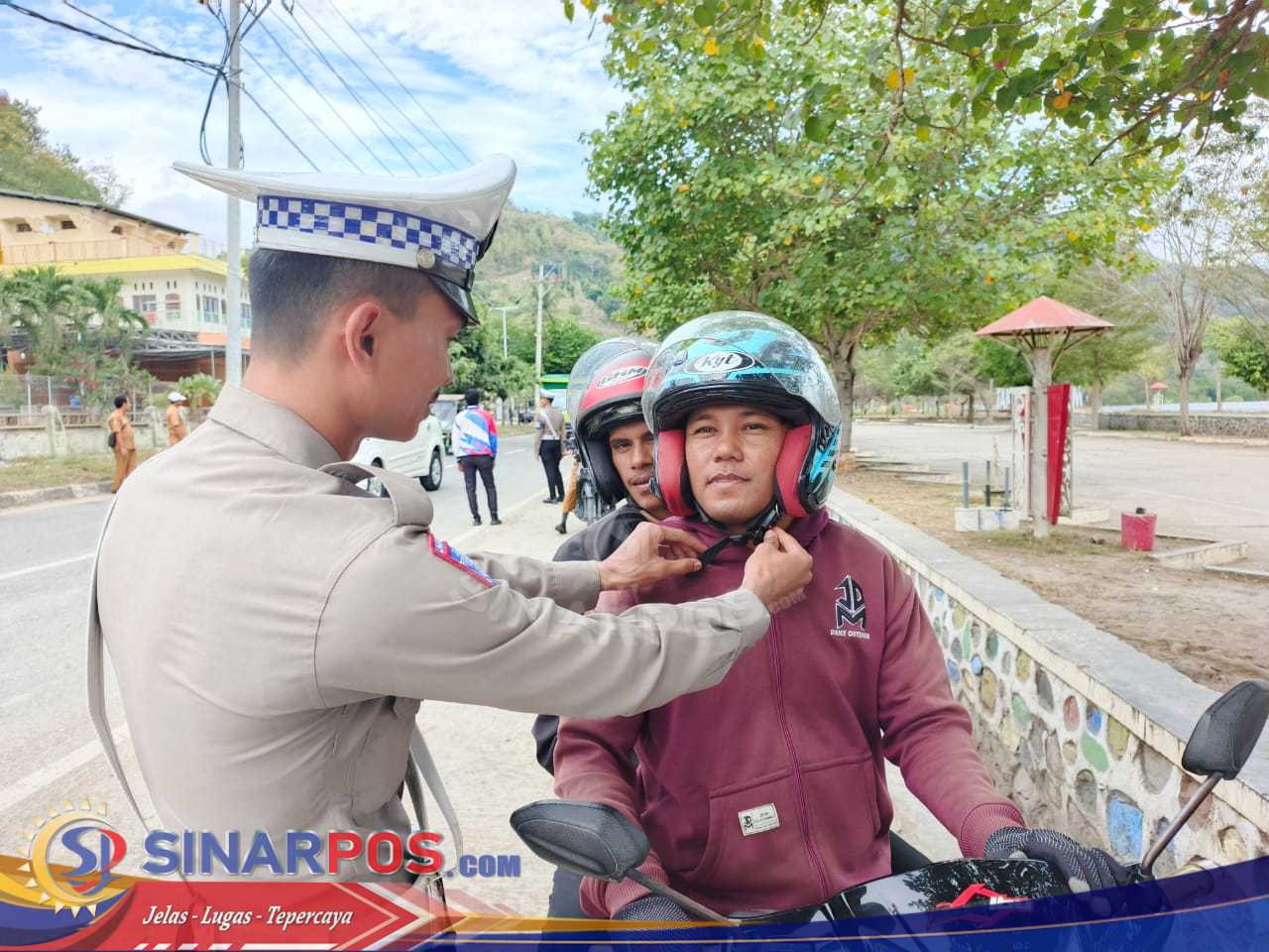 Ditlantas Polda NTB Monitoring Situasi Kamseltibcar lantas di seluruh Wilayah Hukum Polres Jajaran Ditlantas Polda NTB Monitoring Situasi Kamseltibcar lantas di seluruh Wilayah Hukum Polres Jajaran