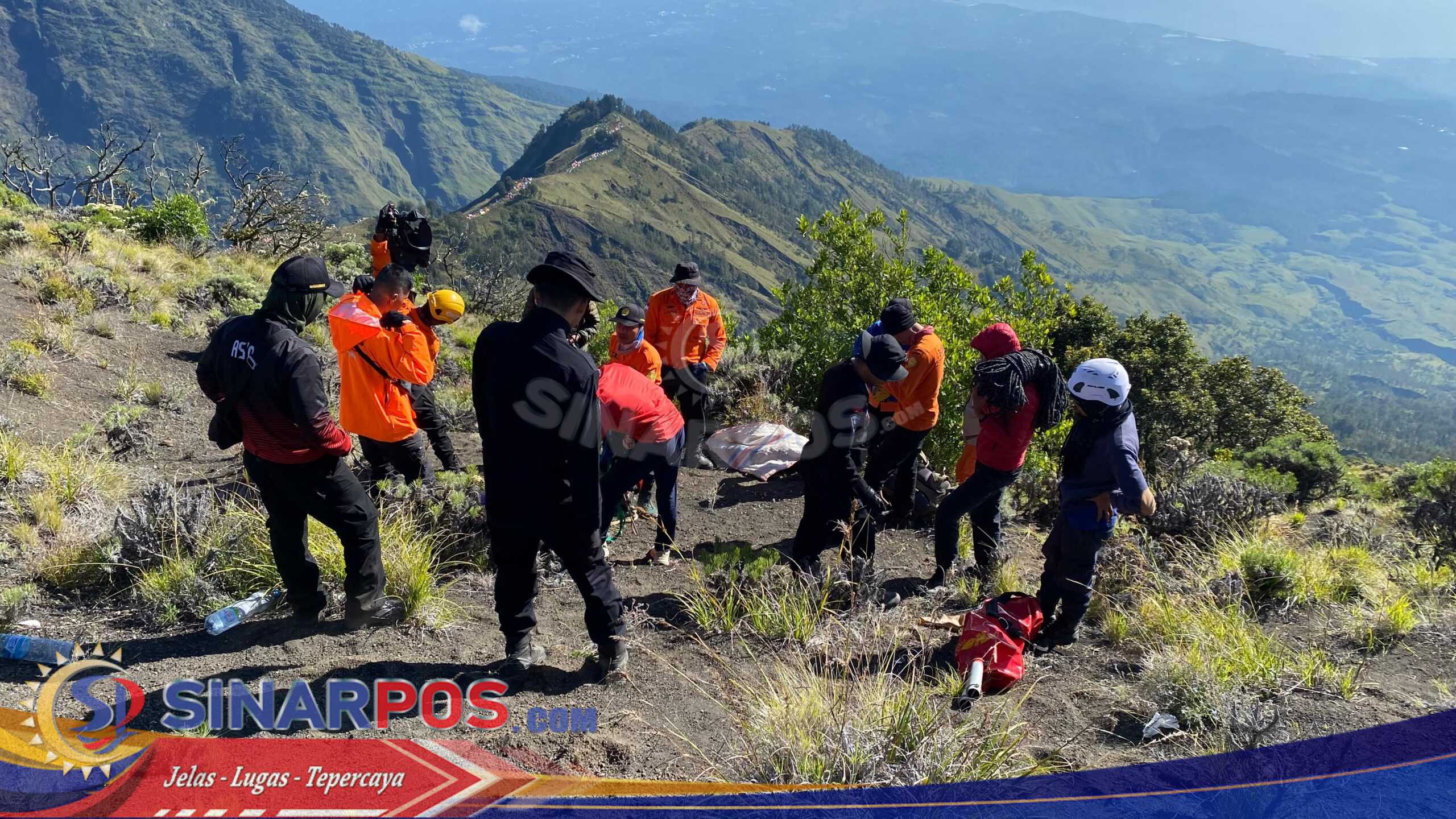 Brimob NTB Turun Tangan dalam Pencarian Pendaki Brasil di Rinjani Brimob NTB Turun Tangan dalam Pencarian Pendaki Brasil di Rinjani