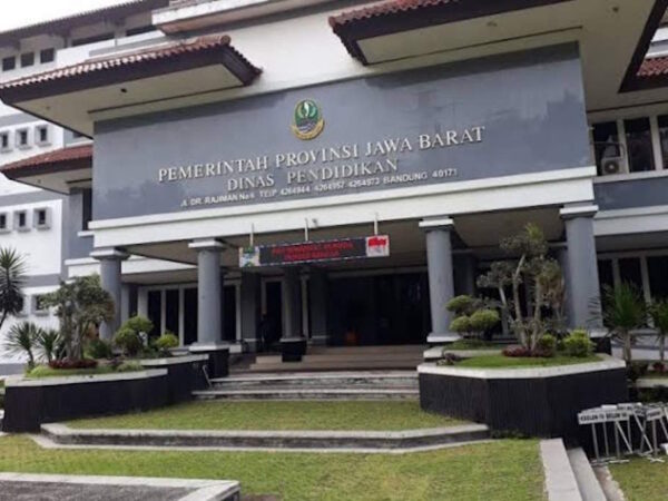 Sistem Penerimaan Murid Baru (SPMB) SMA, SMK, SLB Provinsi Jawa Barat Tahun 2025: Data Pendaftar, Kuota, dan Prosedur Pengaduan