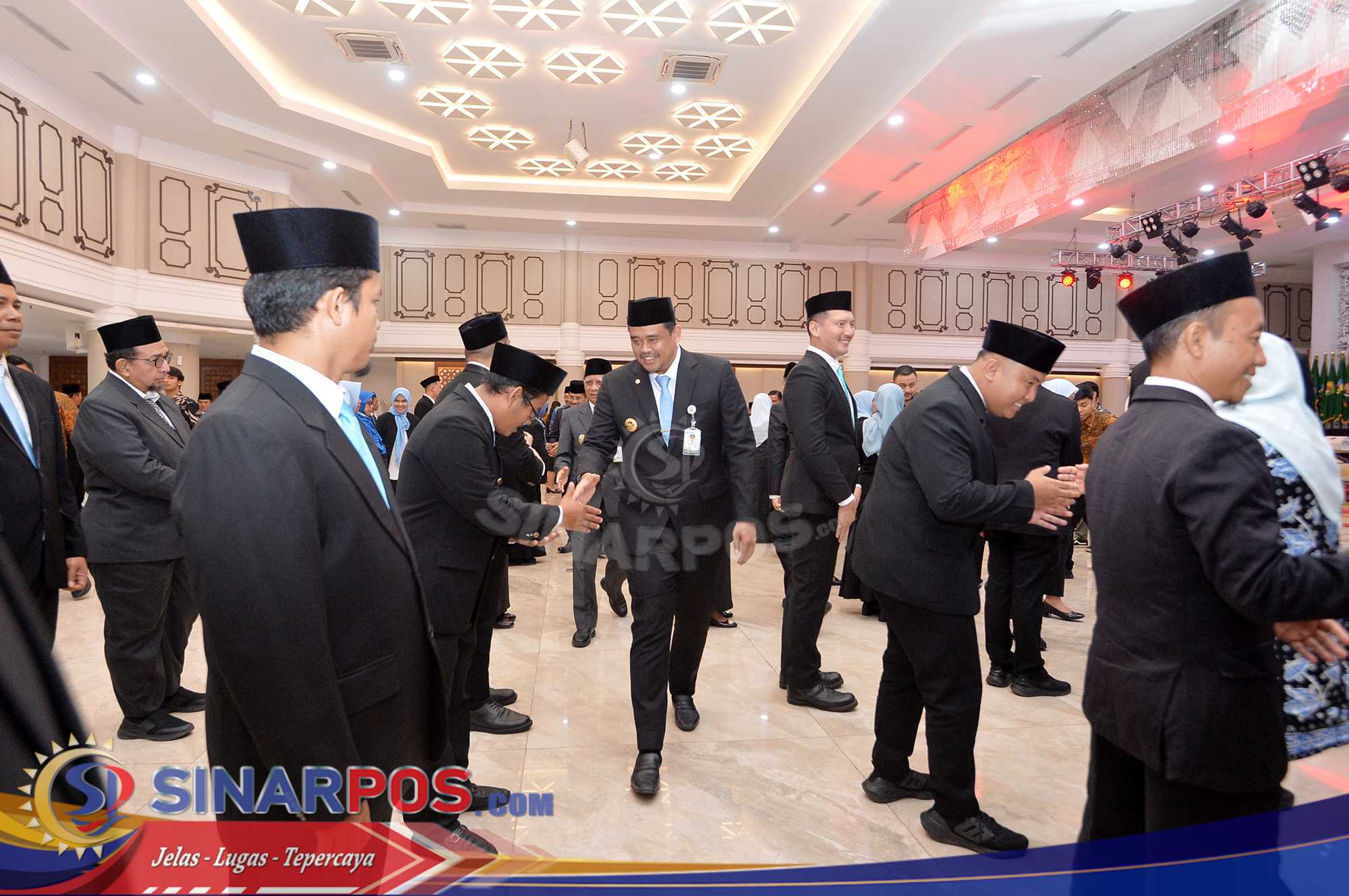 Gubsu Lantik 103 Pejabat Adminstrator dan Fungsional, Bobby: Dapat Bekerjasama dan Berkolaborasi