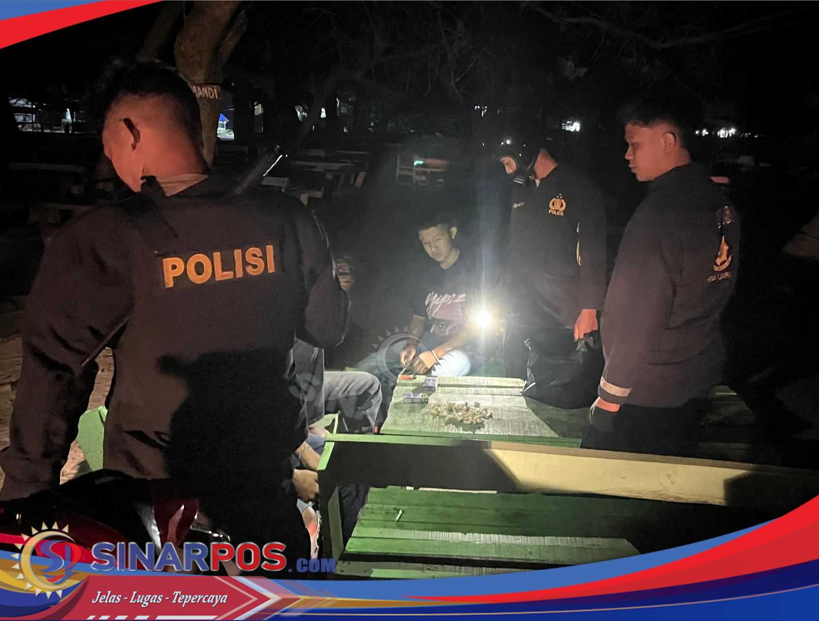 Sat Samapta Polres Pesisir Barat Gelar Patroli Rutin Ciptakan Situasi Kamtibmas Yang Kondusif
