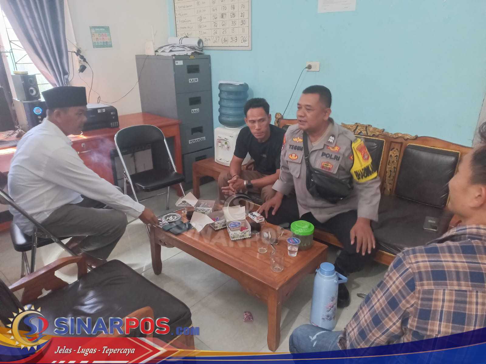 Bhabinkamtibmas Polsek Pesisir Tengah Laksanakan Sambang Kamtibmas di Pekon Penggawa V Tengah