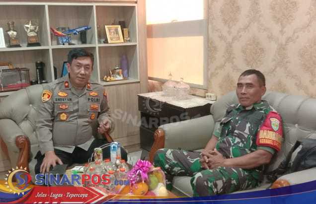 Kapolsek Klari Terima Kunjungan Silaturahmi Kamtibmas Danramil 0412/Klari Kapolsek Klari Terima Kunjungan Silaturahmi Kamtibmas Danramil 0412/Klari