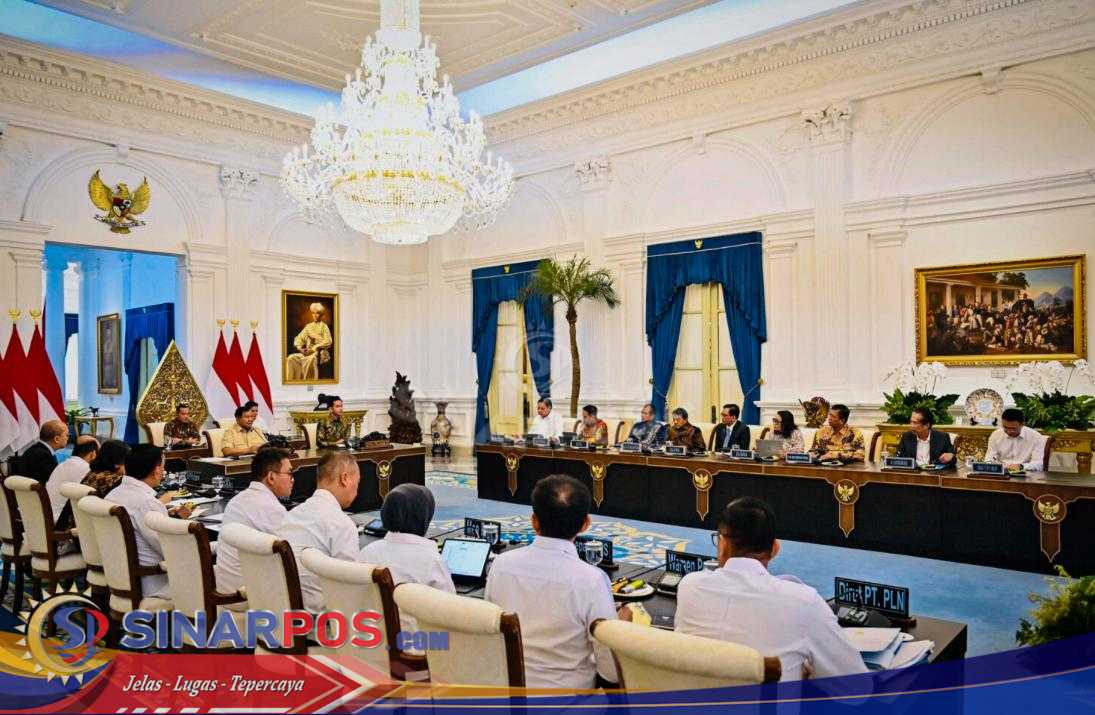 Presiden Prabowo Subianto Pimpin Rapat Terbatas Bahas Perkembangan KEK