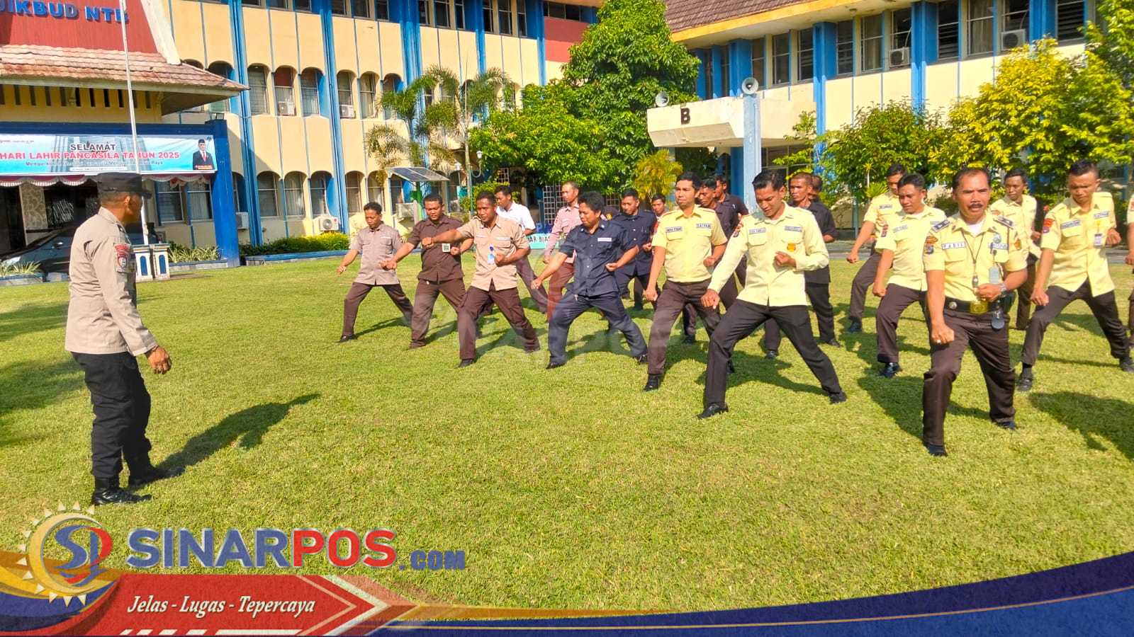 Polda NTB Lakukan Supervisi Satpam Dikbud NTB, Pastikan Standar Pengamanan Sesuai Aturan Polda NTB Lakukan Supervisi Satpam Dikbud NTB, Pastikan Standar Pengamanan Sesuai Aturan