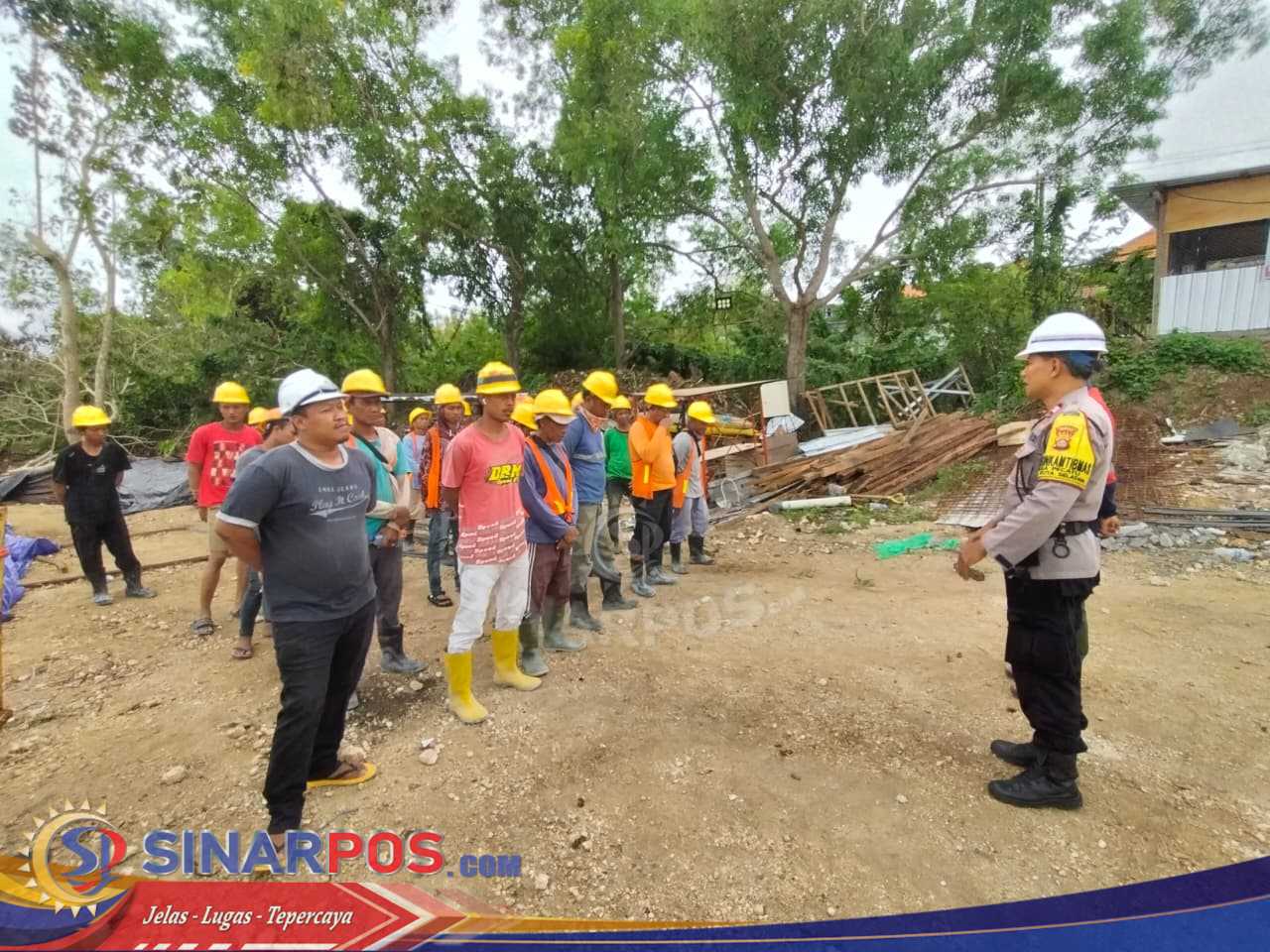 Polsek Kuta Selatan Laksanakan Pendataan Penduduk Non Permanen di Desa Pecatu