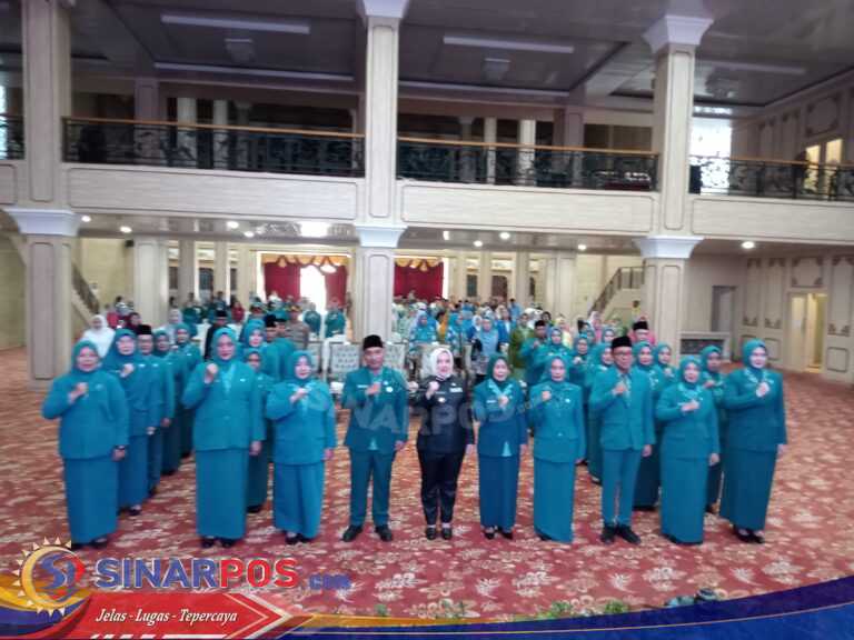 Bupati Musi Rawas Lantik Pengurus TP PKK, Forum Perempuan Musi Rawas Mantab, Gabungan Organisasi Wanita dan Tim Pembina Posyandu Kabupaten Musi Rawas Dilantik. Ini Harapan Bupati Musi Rawas