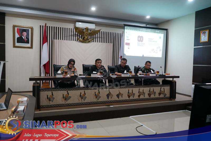 Pemkab Garut Gelar Rapat Persiapan HUT ke-80 RI Tingkat Kabupaten Garut Pemkab Garut Gelar Rapat Persiapan HUT ke-80 RI Tingkat Kabupaten Garut