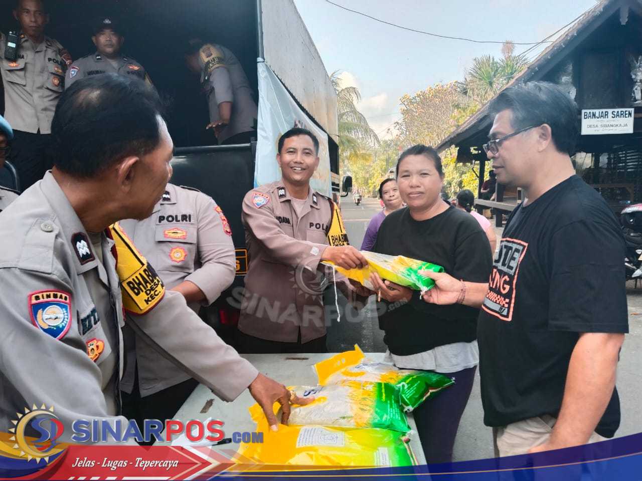Pasar Murah Polsek Abiansemal Diserbu Warga, 2 Ton Beras Ludes Dalam 1 Jam