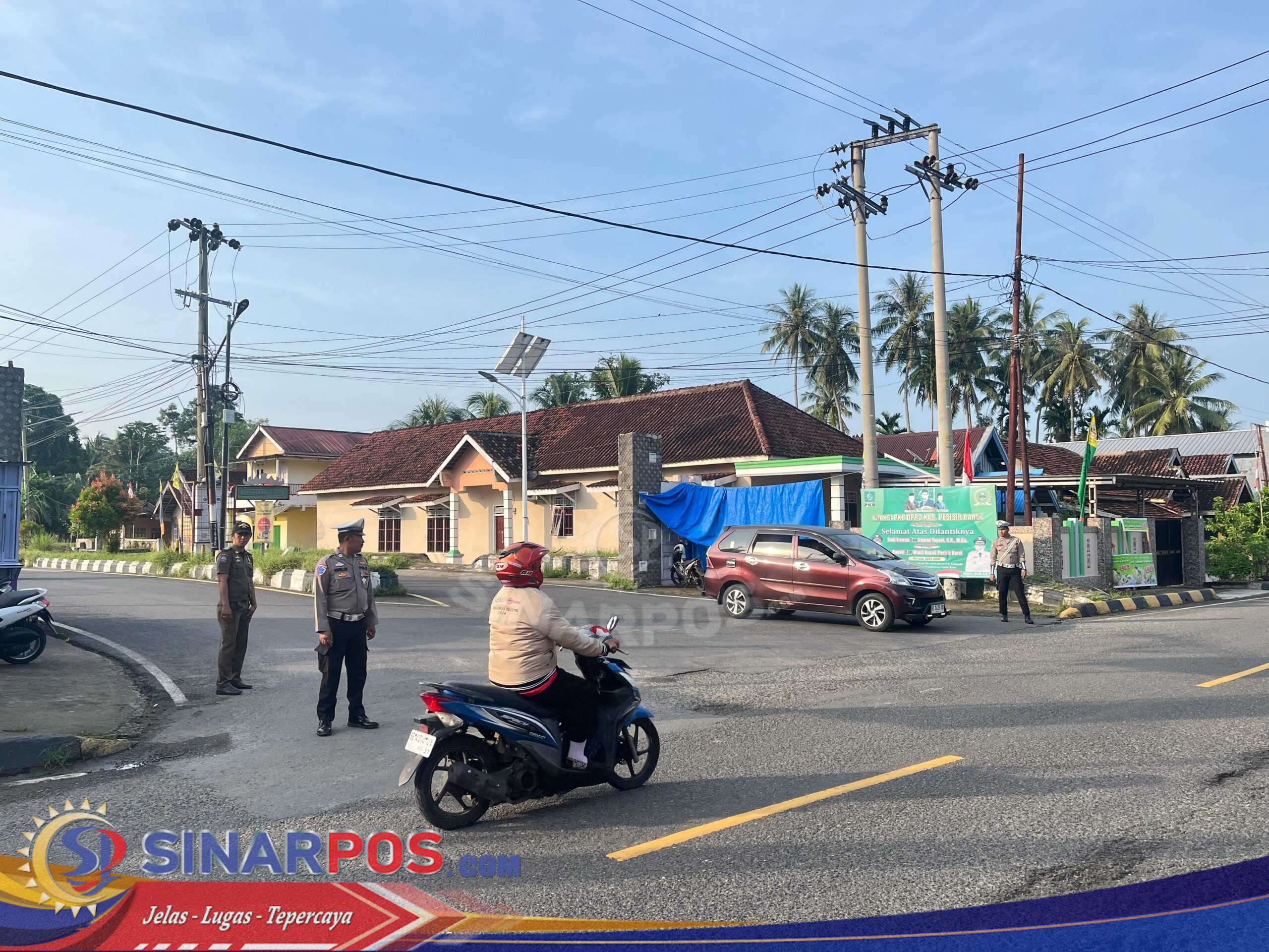 Sat Lantas Polres Pesisir Barat Gelar PAM Rawan Pagi di Simpang Lapter