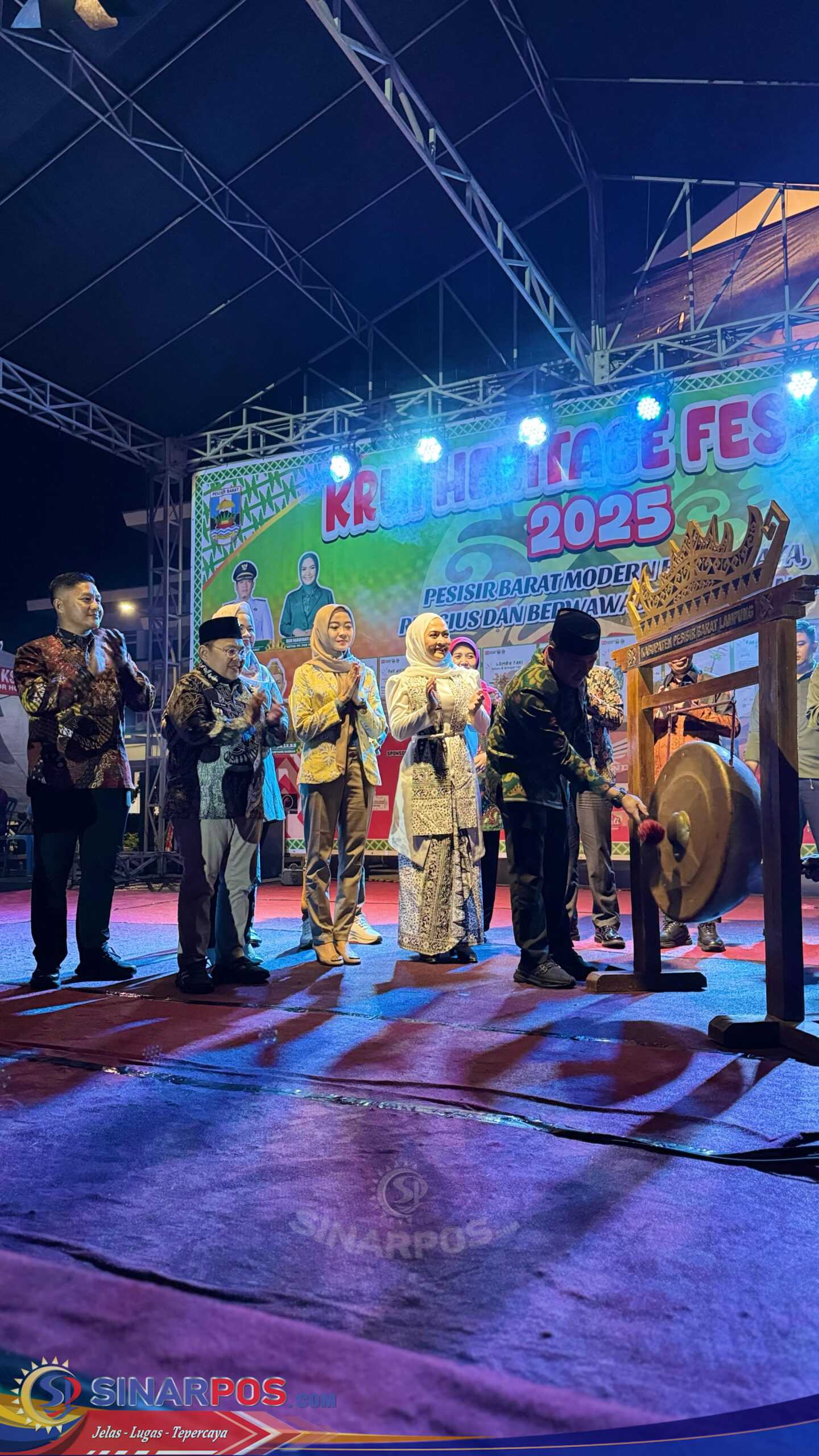 Kapolres Pesisir Barat Hadiri Opening Krui Heritage Festival 2025
