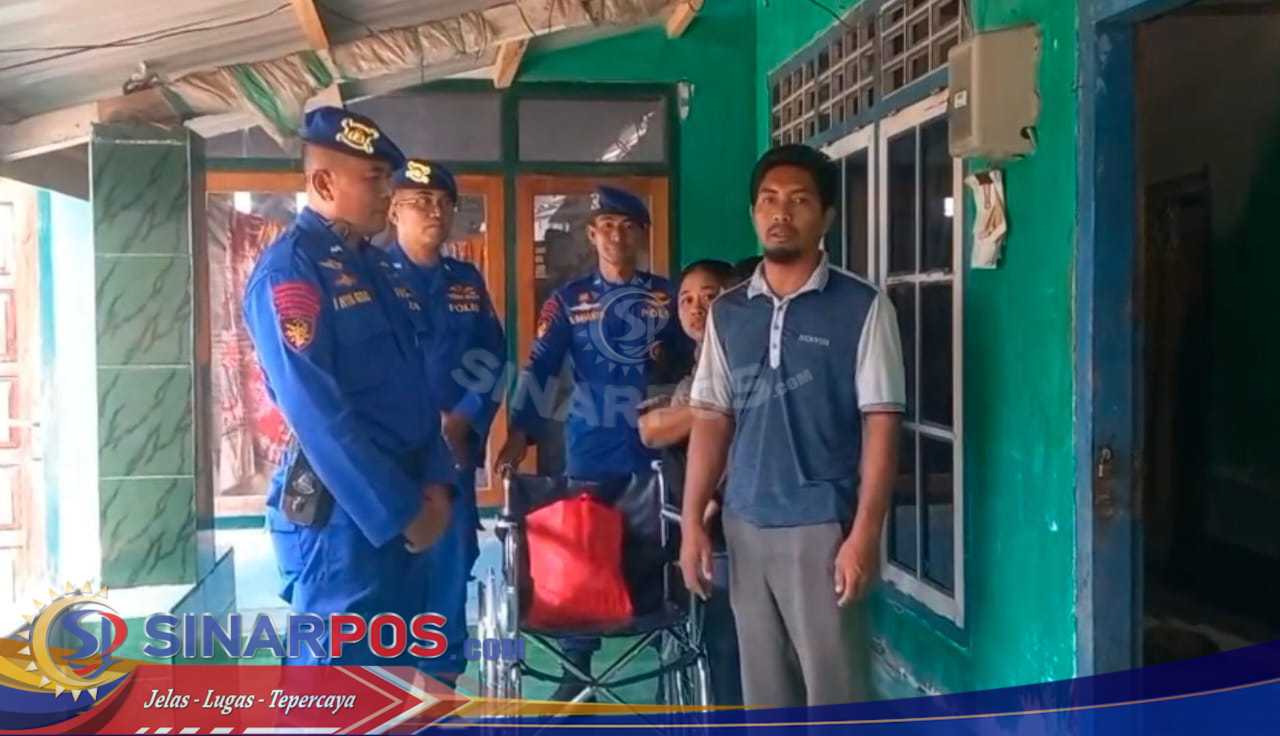 Polisi Pesisir, Polairud Hadirkan Kursi Roda dan Sembako untuk Warga Labuhan Poh