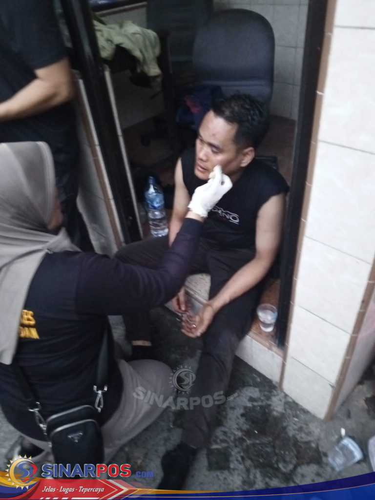 Unjuk Rasa di DPRD Sumut, Sejumlah Personil Polisi Alami Luka Saat Pengamanan