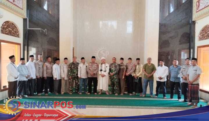 Ciptakan Kamtibmas Kondusif, Polsek Klari Bersama Muspika dan Tokoh Masyarakat Gelar Istighosah Doa Bersama Ciptakan Kamtibmas Kondusif, Polsek Klari Bersama Muspika dan Tokoh Masyarakat Gelar Istighosah Doa Bersama