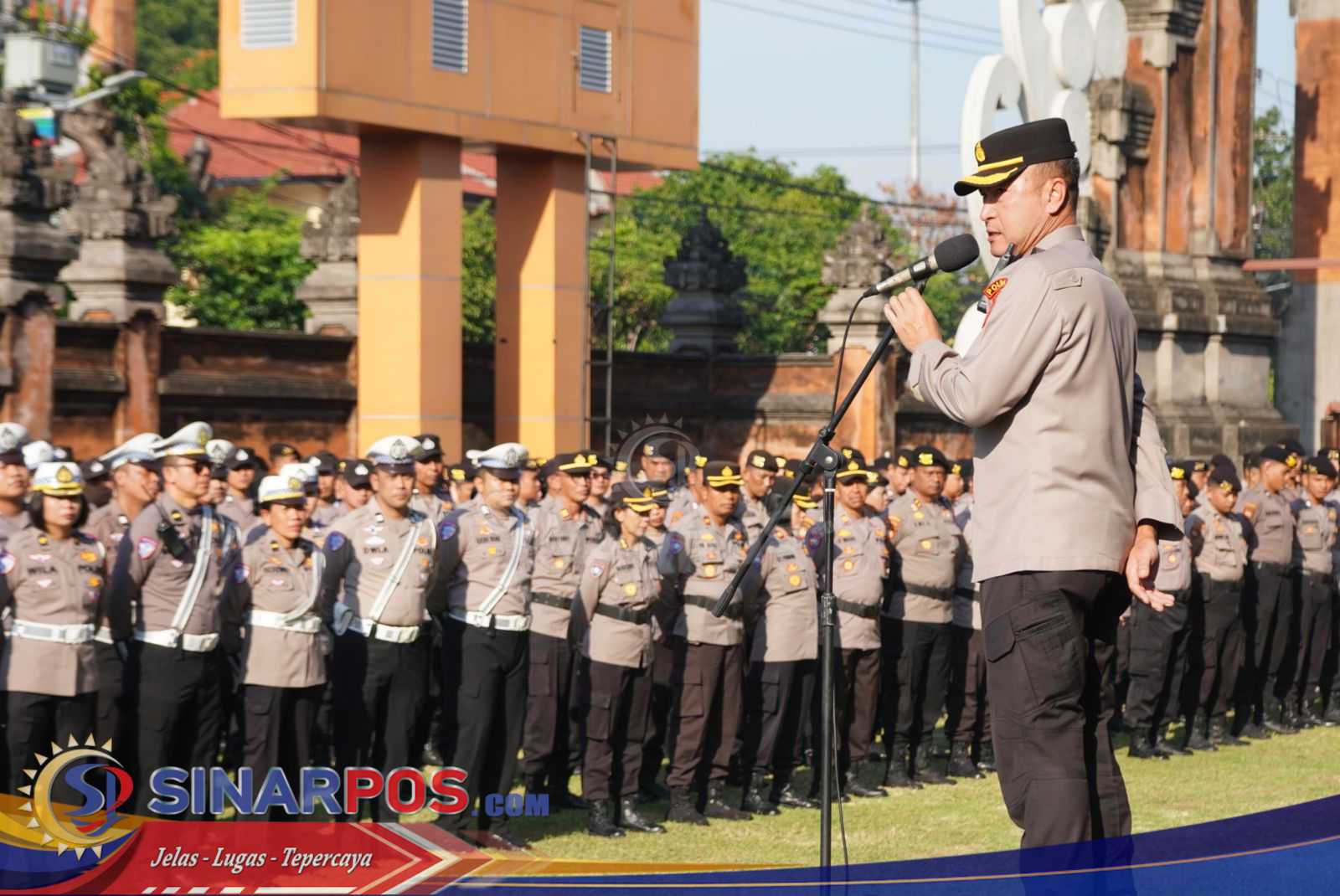 Antisipasi Demo Lanjutan, 1.521 Personel Polda Bali Ikuti Apel Siaga Antisipasi Demo Lanjutan, 1.521 Personel Polda Bali Ikuti Apel Siaga
