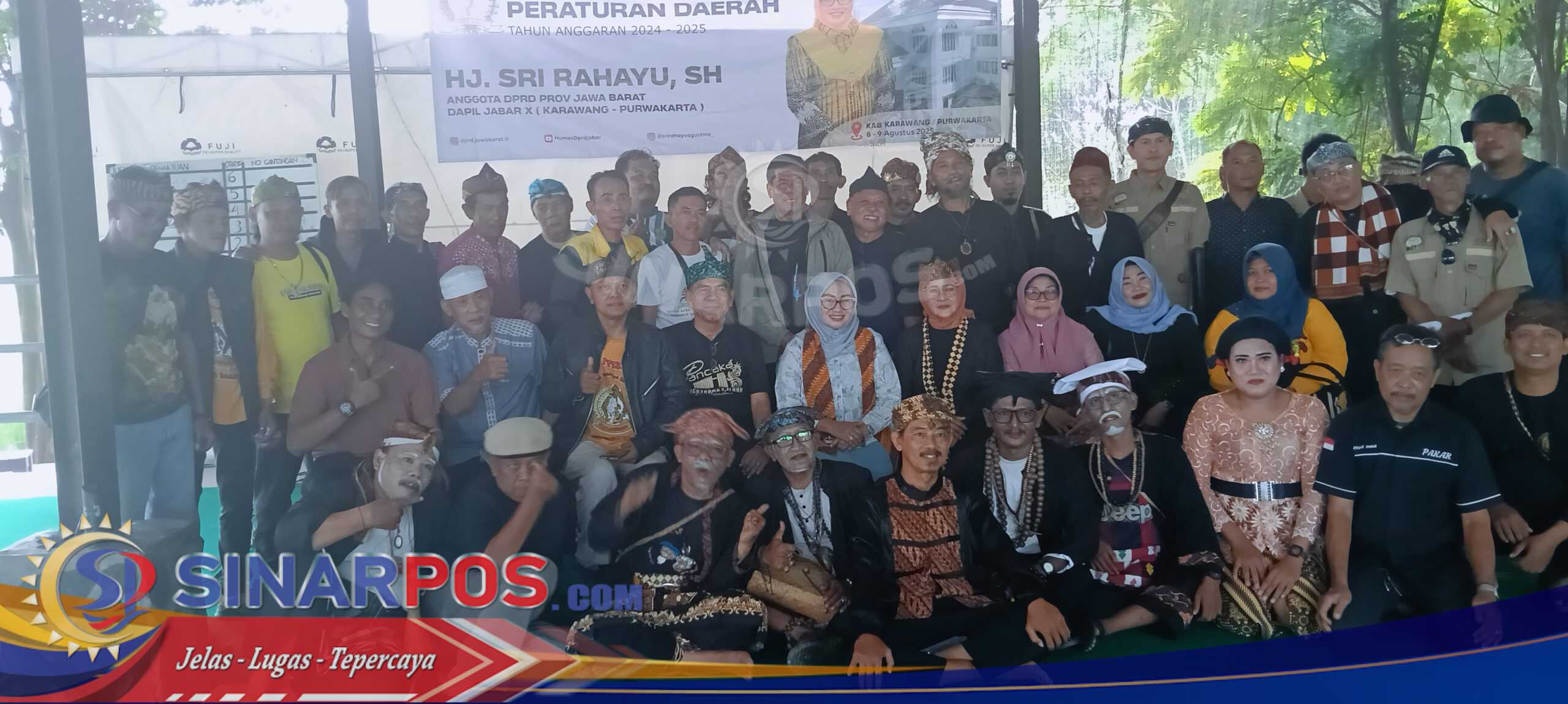 Seni dan Lingkungan Hidup Bersatu: Hj. Sri Rahayu Sosialisasikan Perda No. 4 Tahun 2023 Bersama Seniman Karawang