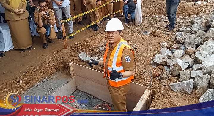 Peletakan Batu Pertama Pustu Oleh Wali Kota Cimahi Ngatiyana Peletakan Batu Pertama Pustu Oleh Wali Kota Cimahi Ngatiyana