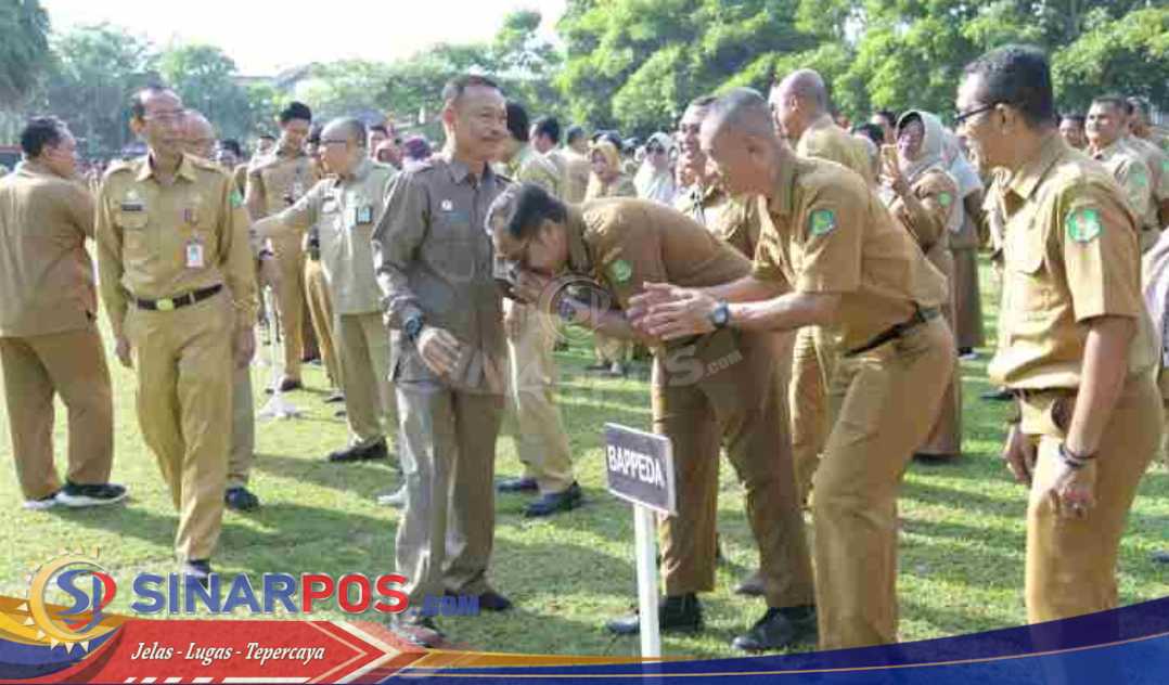Sekretaris Daerah, Edi Rasiyadi Sampaikan Pesan kepada Seluruh ASN Lingkup Sumenep, Pentingnya Menjaga Disiplin dan Profesionalme Saat Bertugas