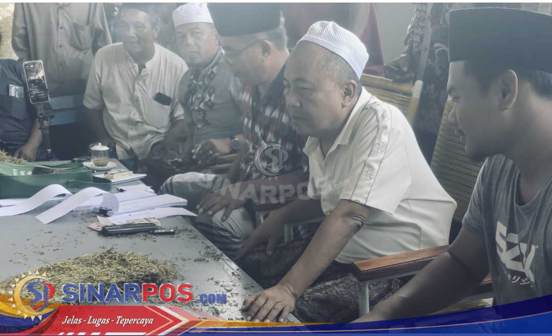 Pengusaha Rokok Sukses, H.Mukmin Mulai Terima Tembakau dari Petani Lokal Pengusaha Rokok Sukses, H.Mukmin Mulai Terima Tembakau dari Petani Lokal