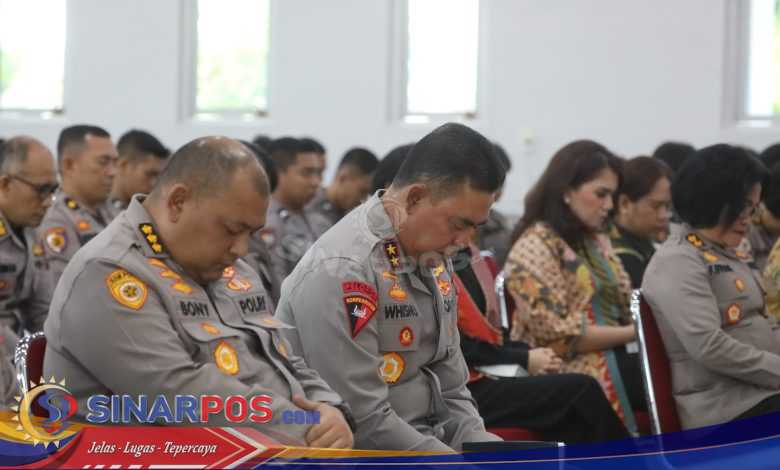 Polda Sumut Gelar Doa Bersama, Satukan Hati dalam Kebhinekaan untuk Kebaikan Bangsa Polda Sumut Gelar Doa Bersama, Satukan Hati dalam Kebhinekaan untuk Kebaikan Bangsa
