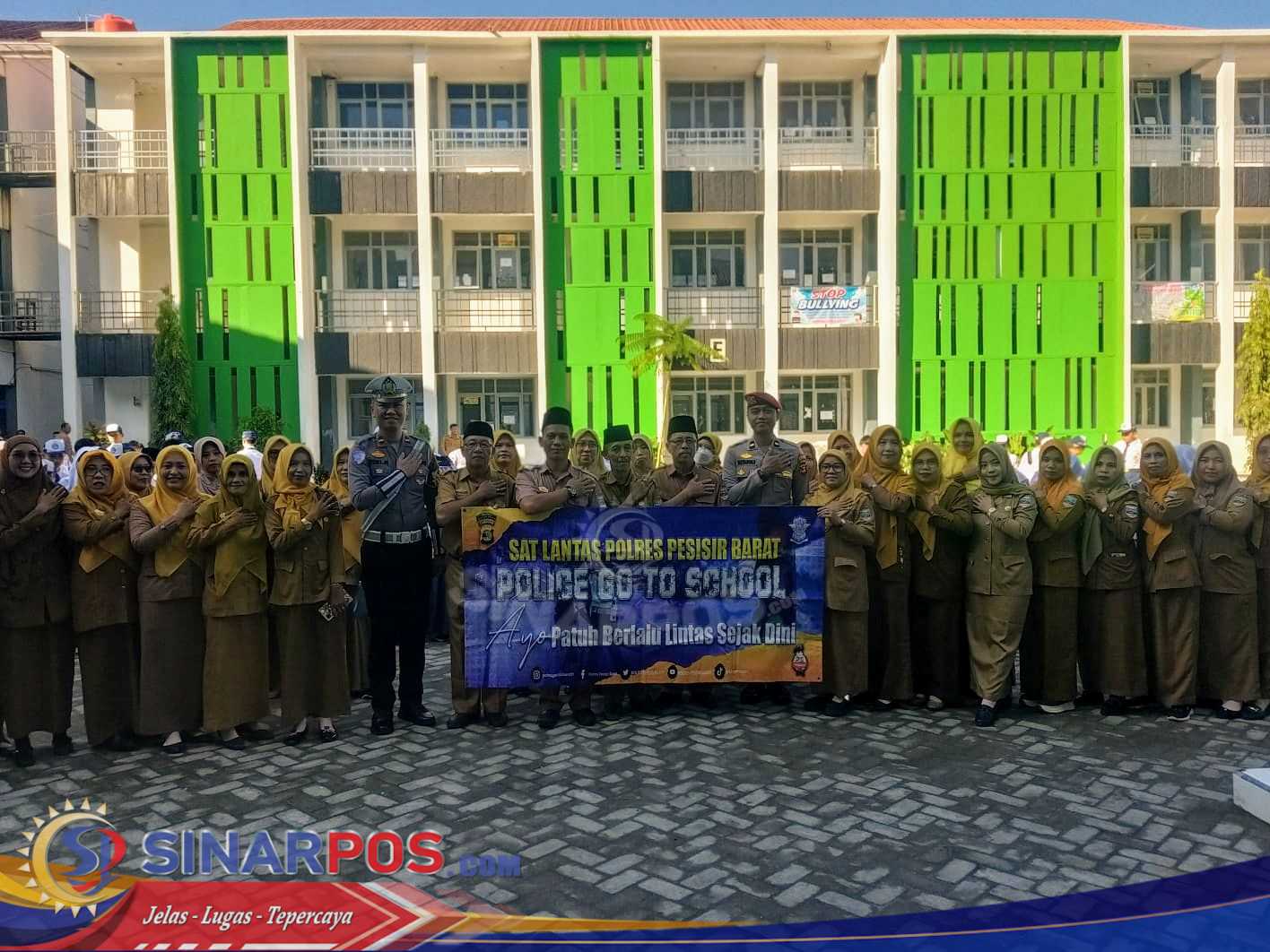 Sat Lantas Polres Pesisir Barat Goes To School Ke Sekolah SMP N 1 Krui Sat Lantas Polres Pesisir Barat Goes To School Ke Sekolah SMP N 1 Krui