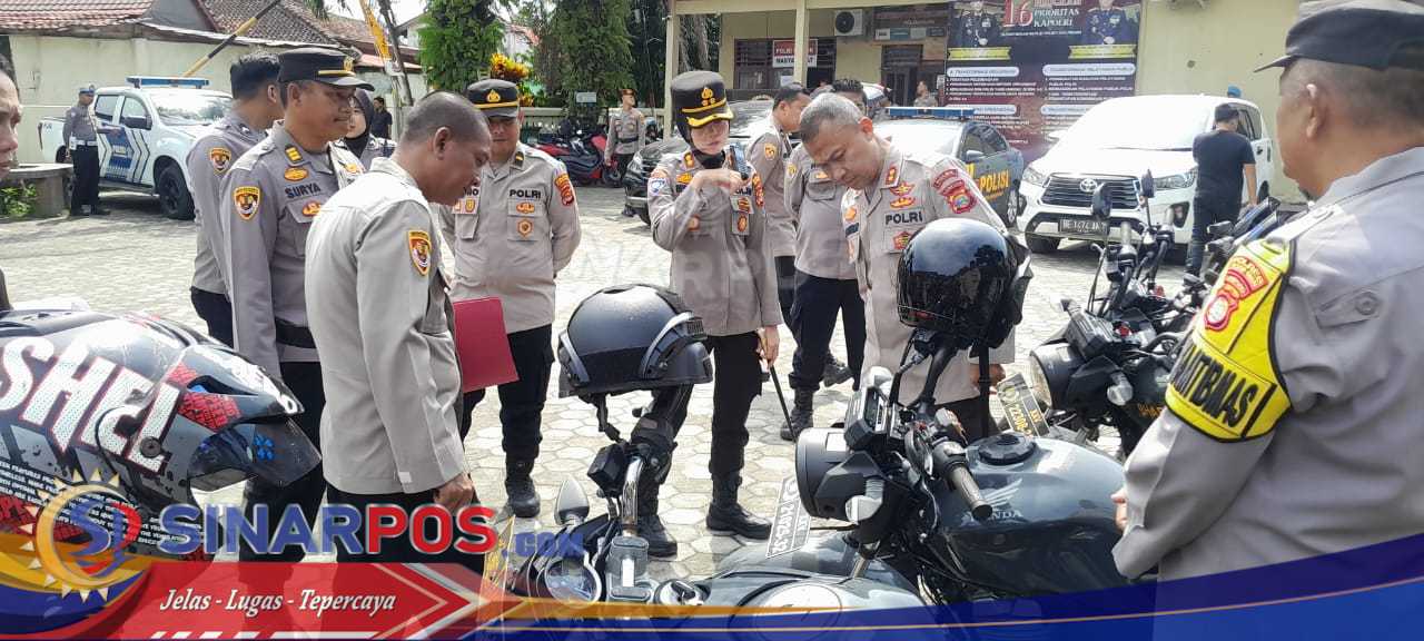 Polres Pesisir Barat Laksanakan Pengecekan Senpi dan Kendaraan Dinas Bersama Rolog Polda Lampung Polres Pesisir Barat Laksanakan Pengecekan Senpi dan Kendaraan Dinas Bersama Rolog Polda Lampung