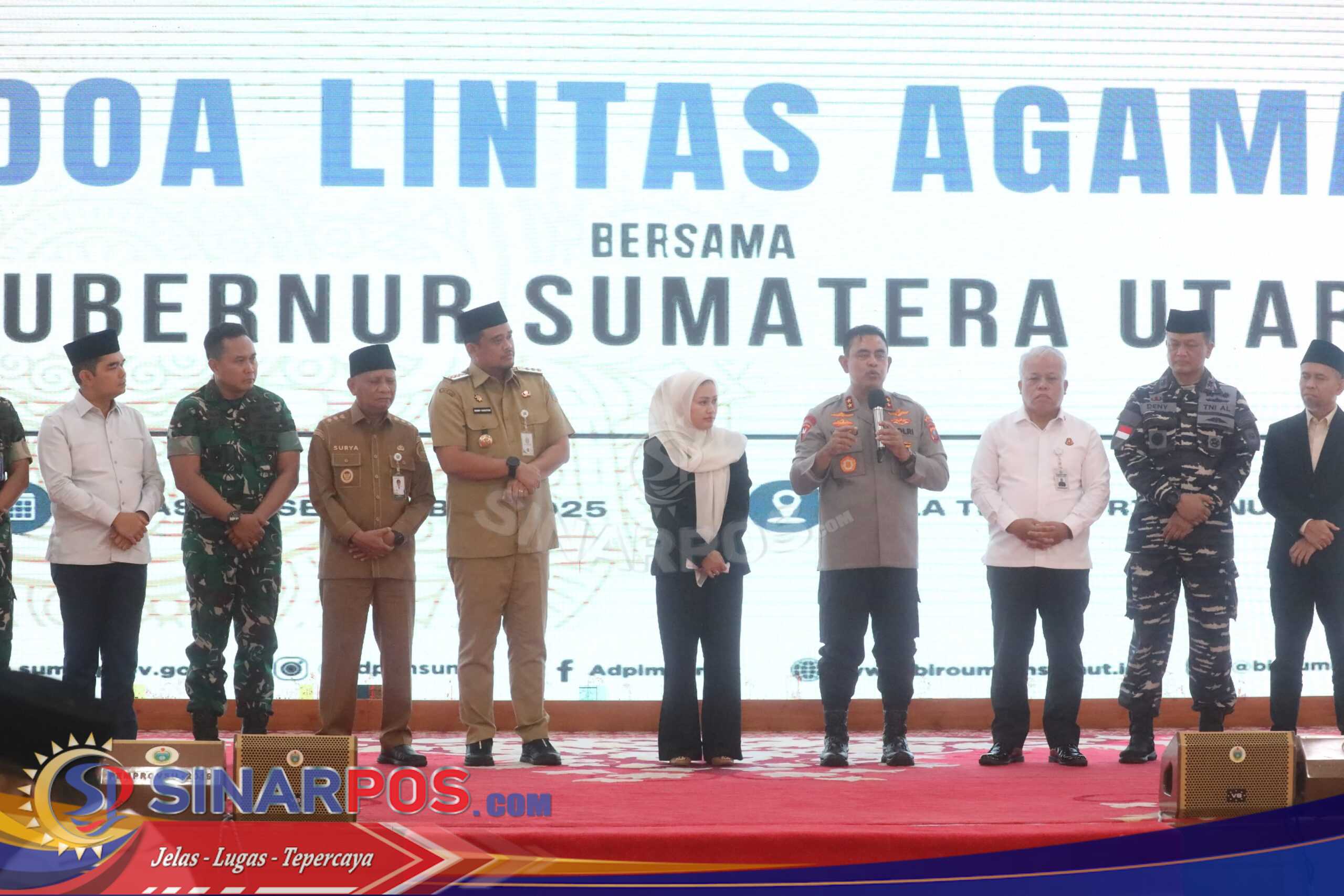Doa Lintas Agama, Kapolda Sumut : Kritik Jadi Energi, Polisi Hadir untuk Masyarakat Doa Lintas Agama, Kapolda Sumut : Kritik Jadi Energi, Polisi Hadir untuk Masyarakat