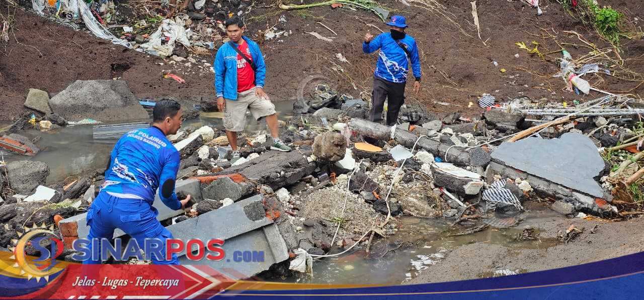 Peduli Korban Bencana, Tim SAR Polairud Polres Badung Sisir Lokasi Banjir di Bukit Tinggi Residence