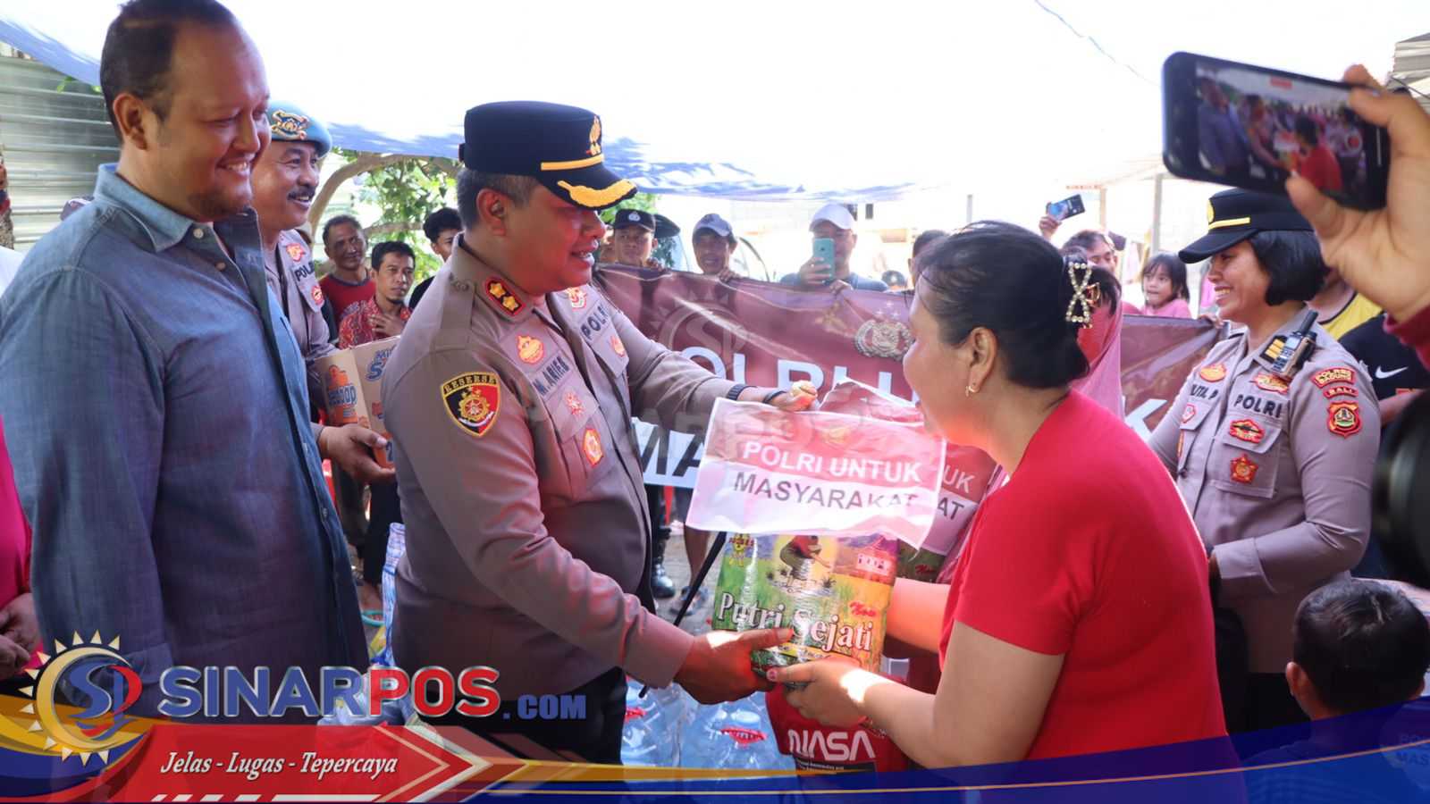 Hadir di Tengah Warga, Polres Badung Salurkan Bantuan untuk Korban Banjir dan Longsor di Tiga Titik