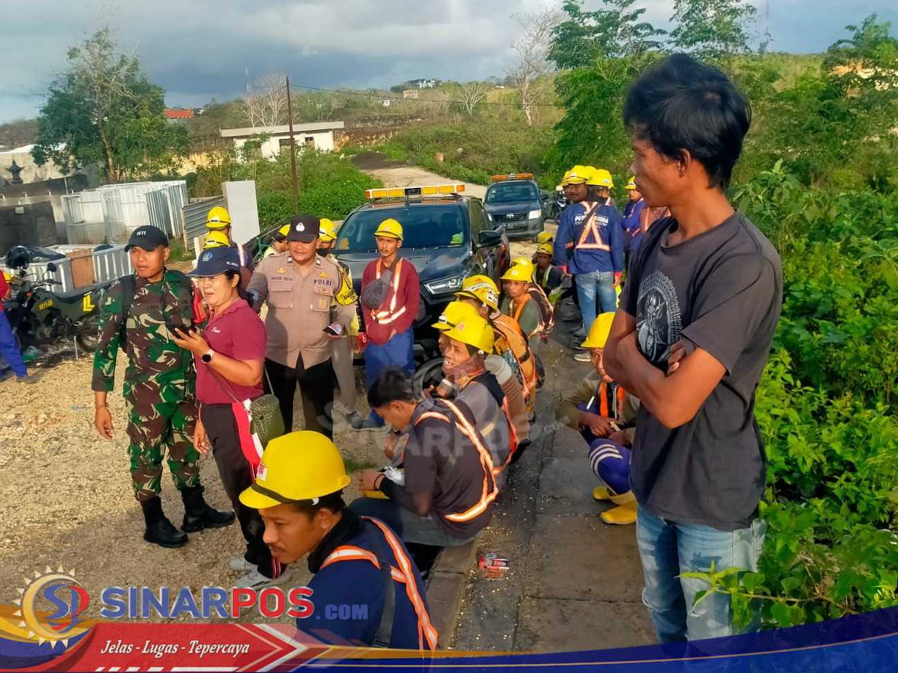 Babinsa Benoa Kawal Penertiban Penduduk Non-Permanen di Kuta Selatan