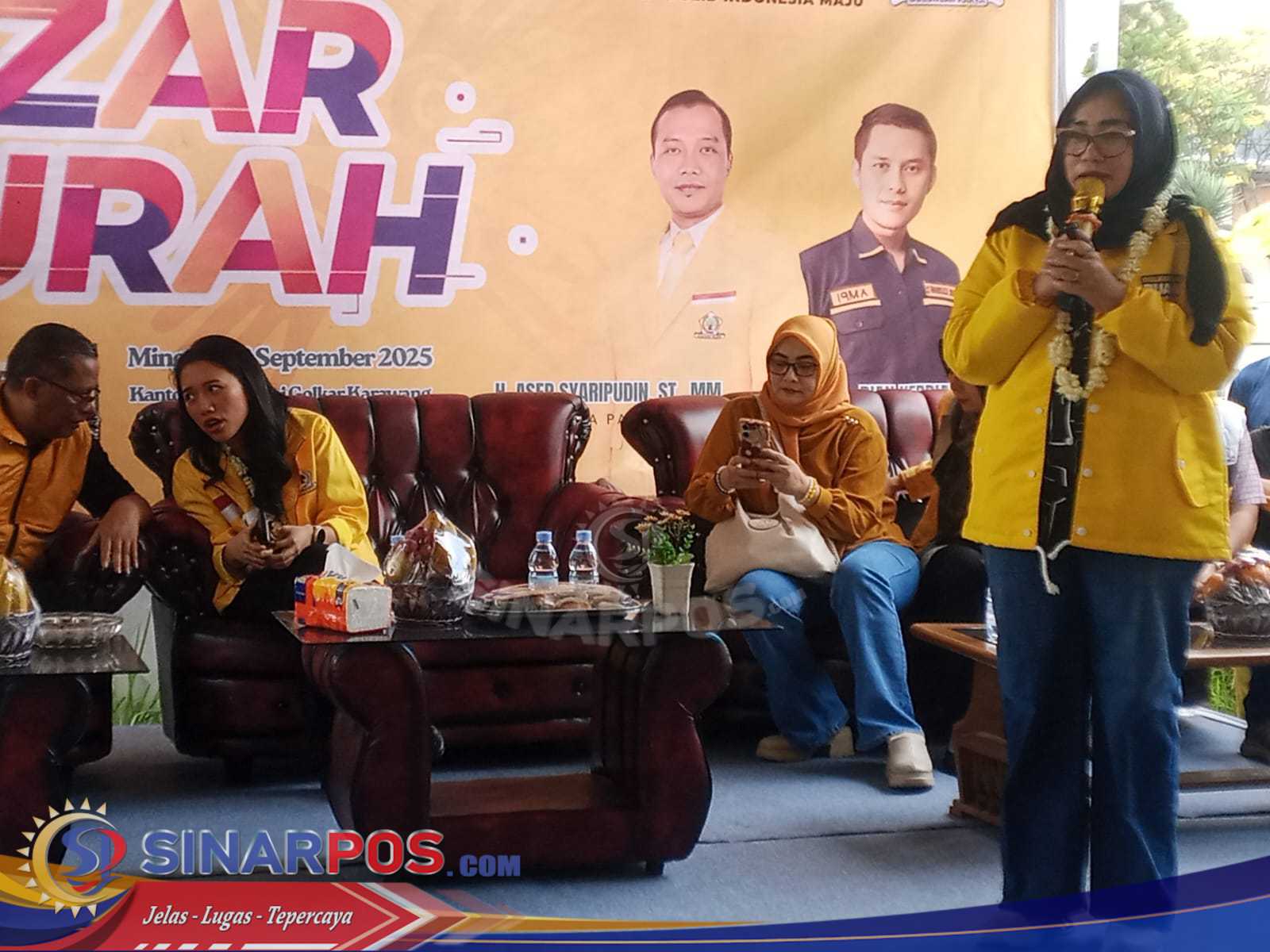 Hut Golkar Ke-61, Seribu Paket Sembako Ludes Diserbu Warga‎