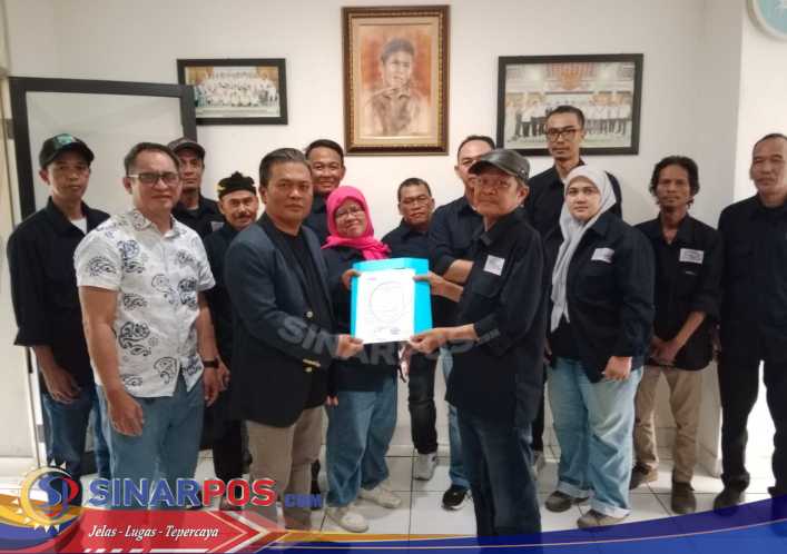 SINARPOS.com Kabupaten Bandung Mulyani Basir resmi mendapatkan surat keputusan (SK) sebagai Ketua Serikat Media Siber Indonesia (SMSI) Perwakilan Kabupaten Bandung, Periode 2025-2028.
