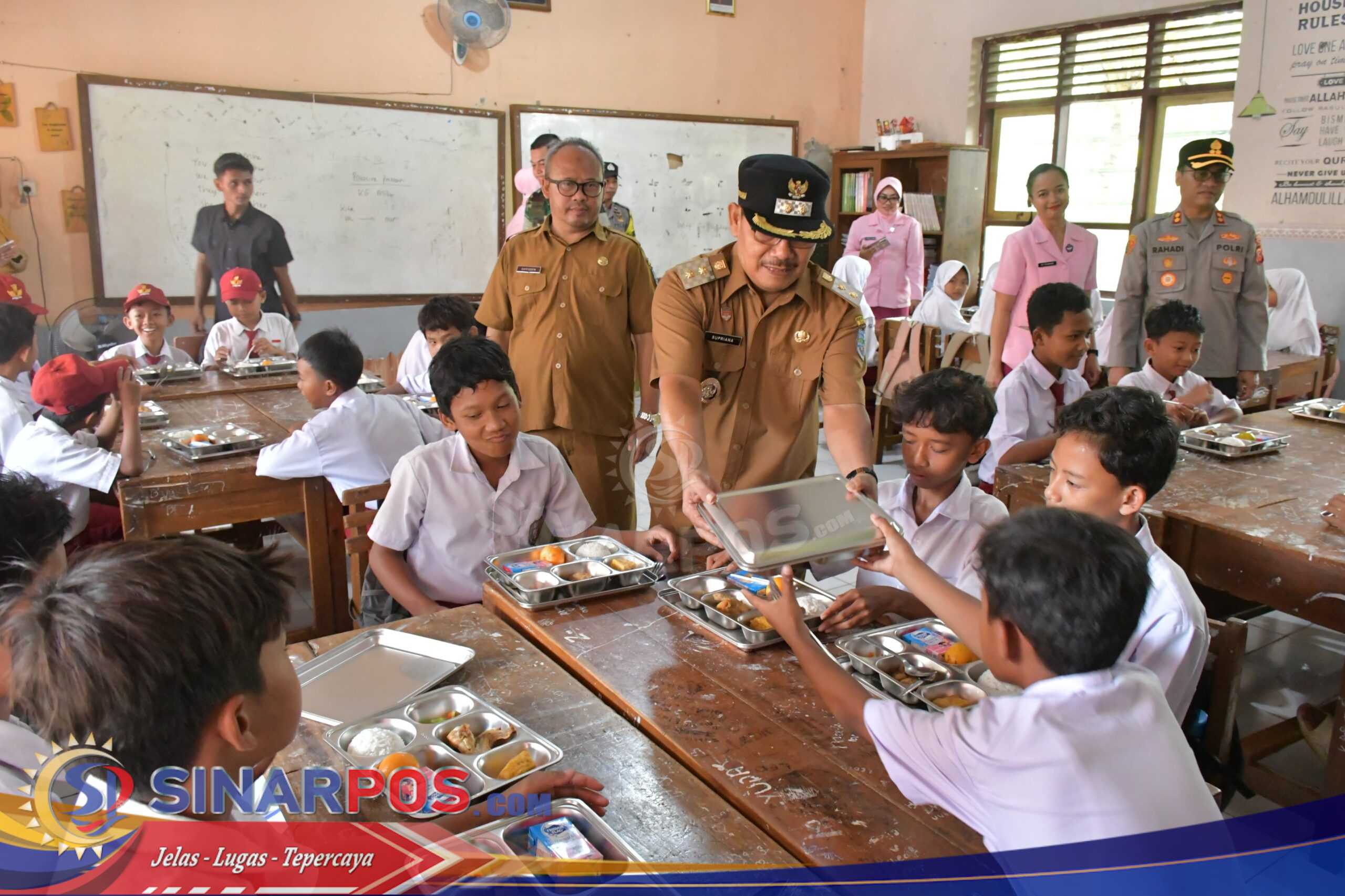 Wakil Wali Kota Banjar Tinjau Penyaluran Program Makanan Bergizi Gratis