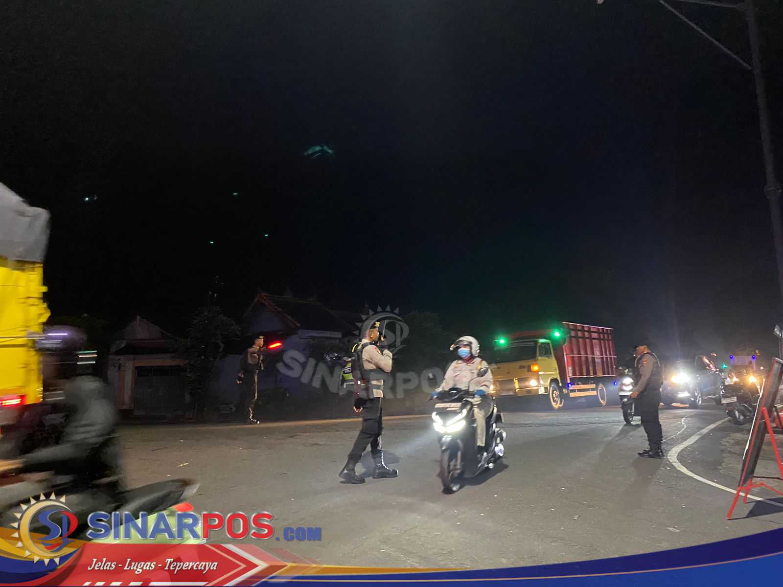 Blue Light Patrol Polres Badung Hadirkan Rasa Aman di Tengah Karya Aci Tabuh Rah Pengangon 2025