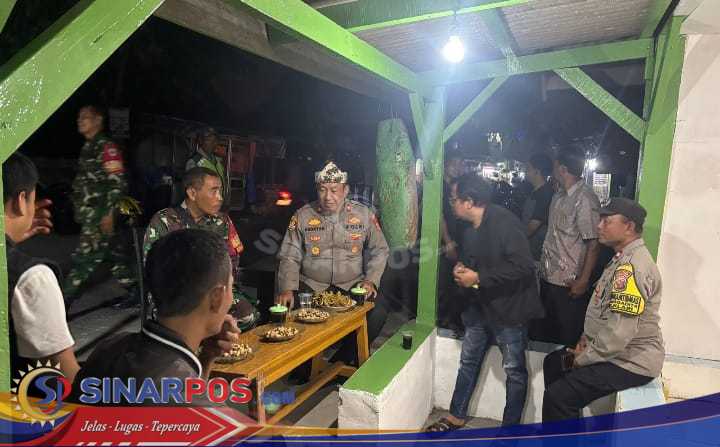 Kapolsek Klari Bersama Muspika Melaksanakan Monitoring Pos Kamling Di Wilayah Hukum Klari
