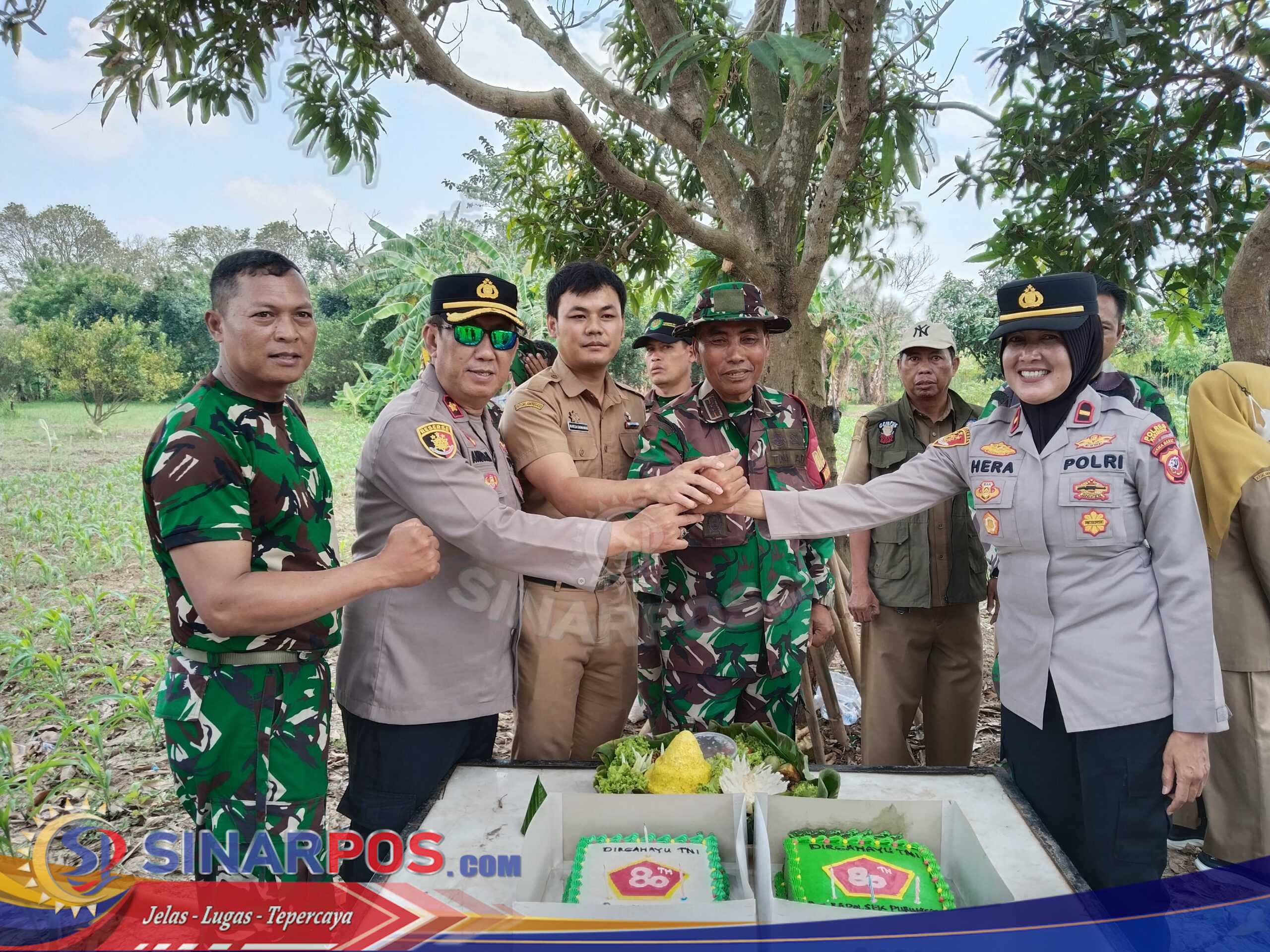 Sinergi Untuk Negeri, Kapolsek dan Camat Klari Beri Ucapan HUT TNI ke-80 ke Koramil 0412/Klari