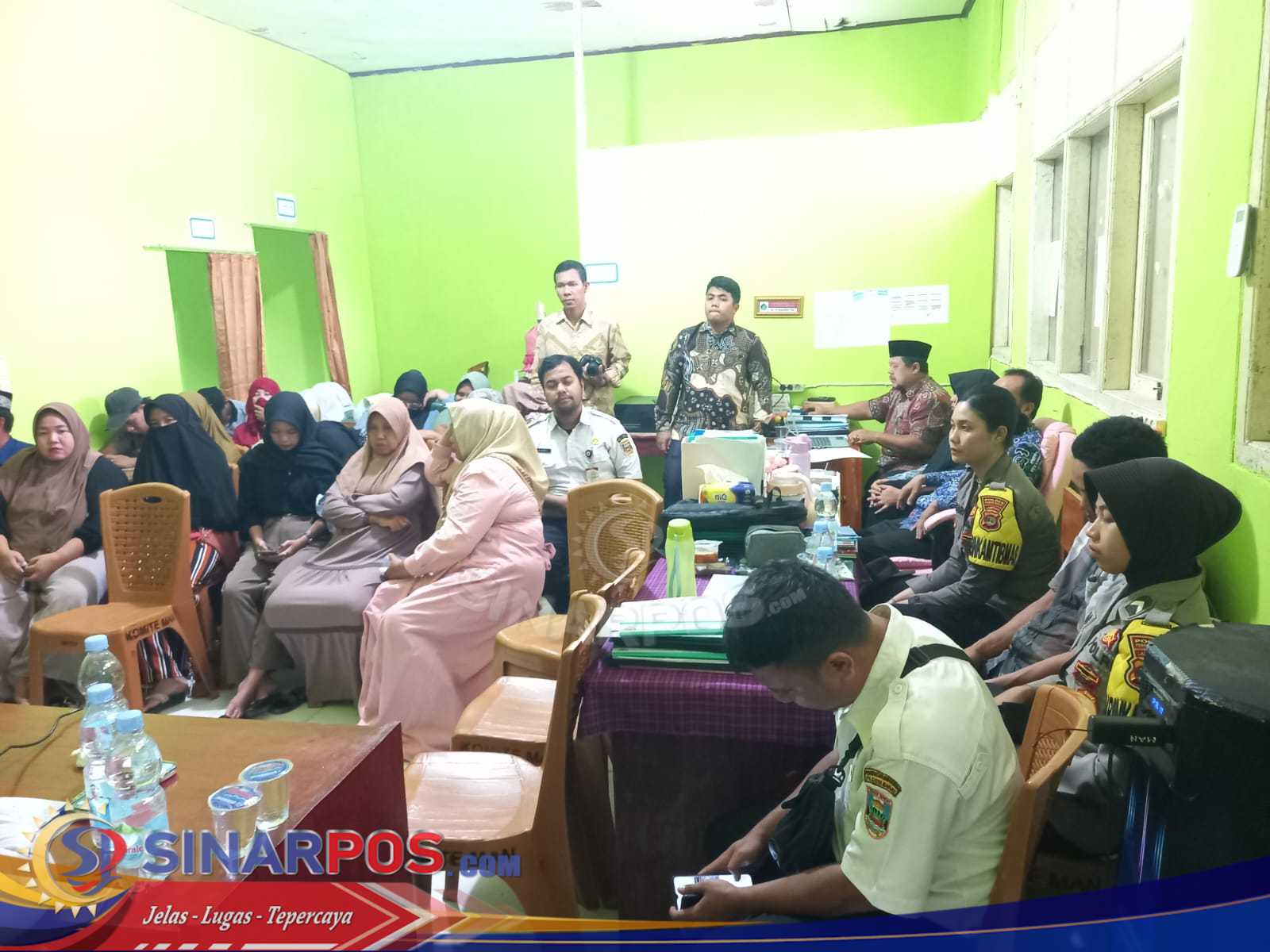 Polres Pesisir Barat Dampingi Mediasi Orang Tua Siswa Dan MAN 1 Krui Cegah Bullying Di Lingkungan Sekolah