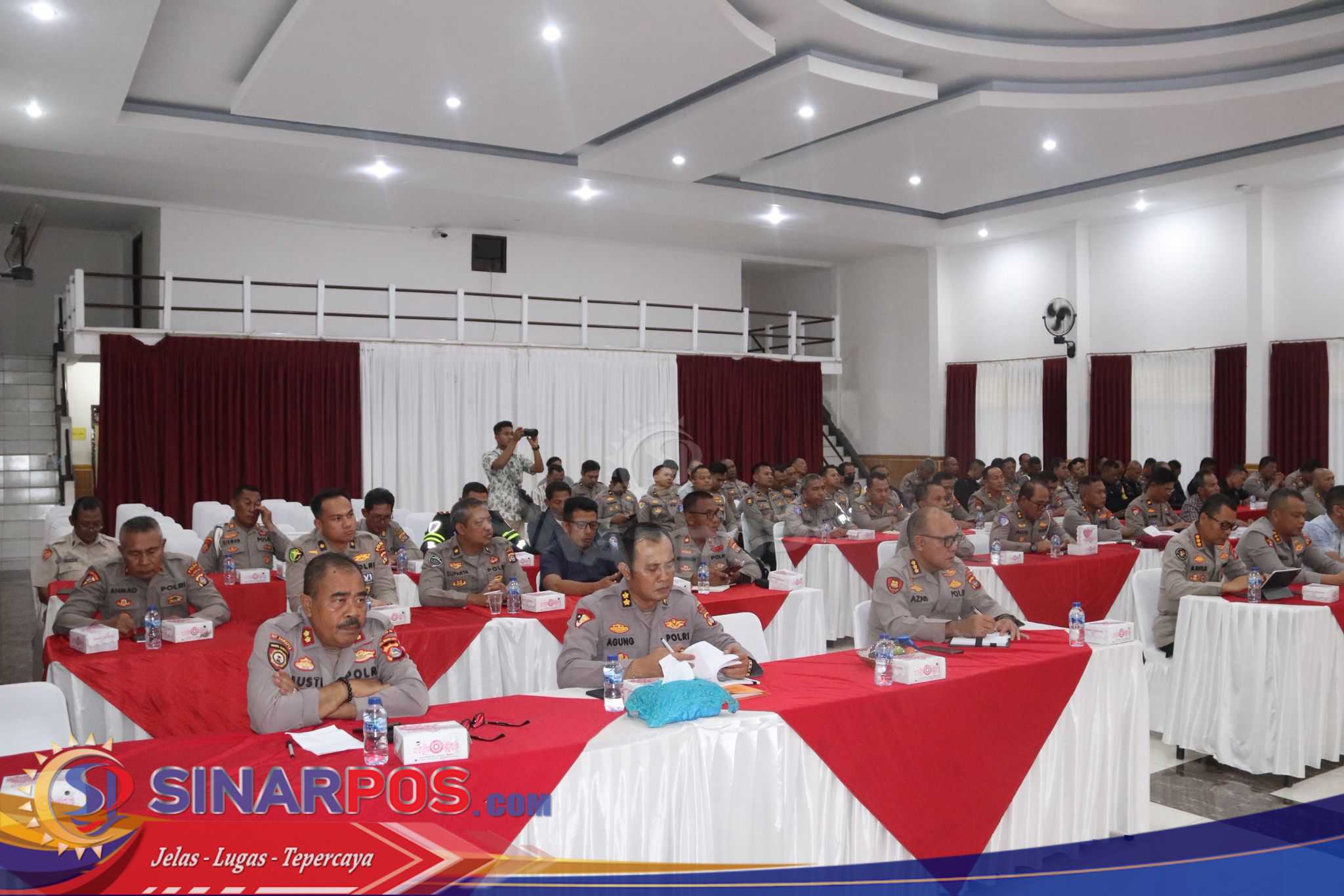 Polda NTB Gelar Tactical Wall Game, Wakapolda Tekankan Profesionalisme Pengamanan Unjuk Rasa Polda NTB Gelar Tactical Wall Game, Wakapolda Tekankan Profesionalisme Pengamanan Unjuk Rasa