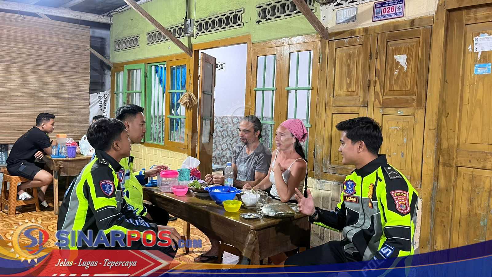 Sat Lantas Polres Pesisir Barat Laksanakan Dialog Kamtibmas Bersama Warga