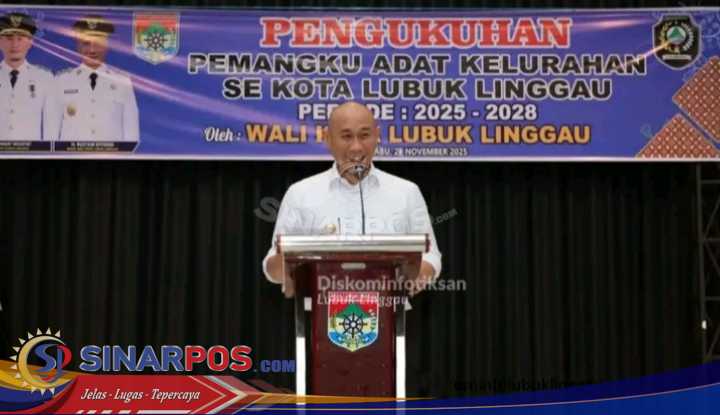 Wako Kukuhkan Pemangku Adat Kelurahan