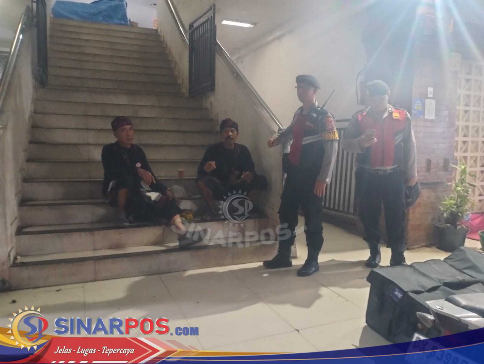 Polsek Abiansemal Terus Hadir Di Tengah Masyarakat Lewat Patroli Harkamtibmas Malam Hari