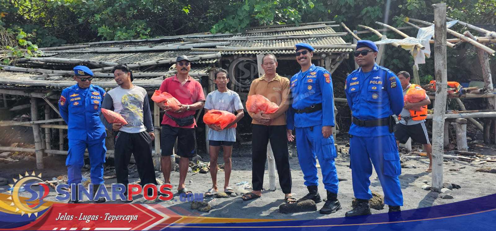 Dekat dengan Masyarakat Pesisir, Satpolairud Polres Badung Gelar Minggu Kasih Bersama Nelayan Baruna 3 Dekat dengan Masyarakat Pesisir, Satpolairud Polres Badung Gelar Minggu Kasih Bersama Nelayan Baruna 3