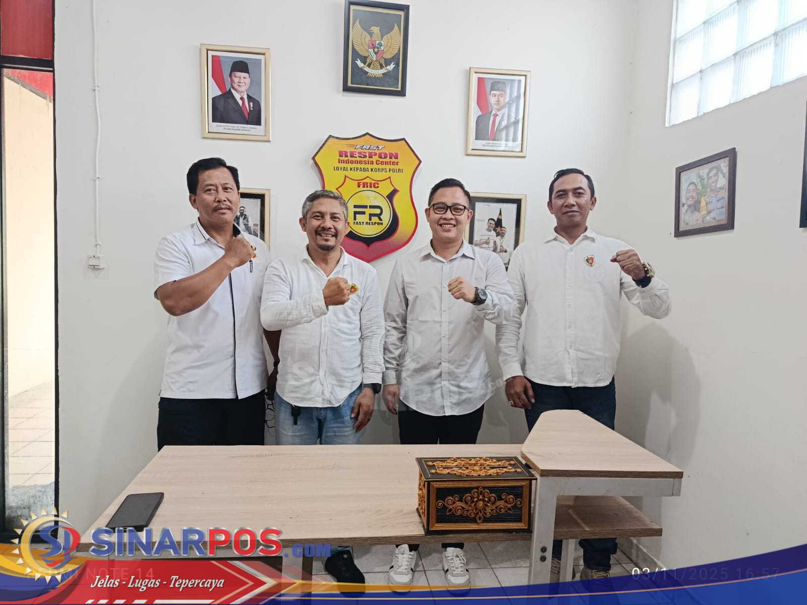 Di Setiap Langkah, Kita Saling Menopang, Tak Ada Yang Tertinggal di Belakang