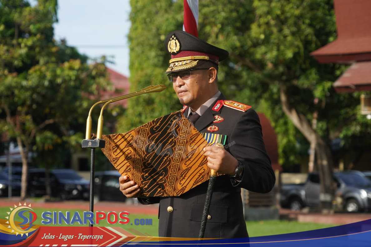 Jadi Inspektur Upacara Hari Pahlawan, Kapolda NTB Dorong Semangat Juang Anggota