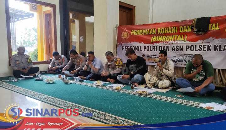 Polsek Klari Polres Karawang Rutin Menggelar Kegiatan Binrohtal Polsek Klari Polres Karawang Rutin Menggelar Kegiatan Binrohtal