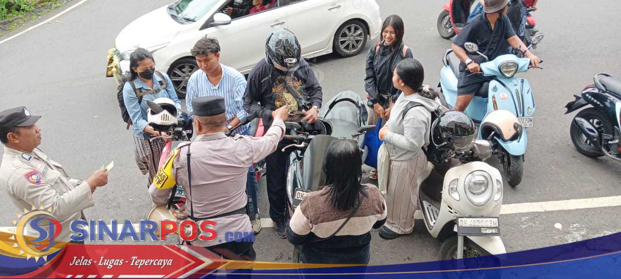 Ops Zebra Agung 2025  Polres Bangli Gelorakan Keselamatan Berlalu Lintas di Jalur Wisata Penelokan Kintamani