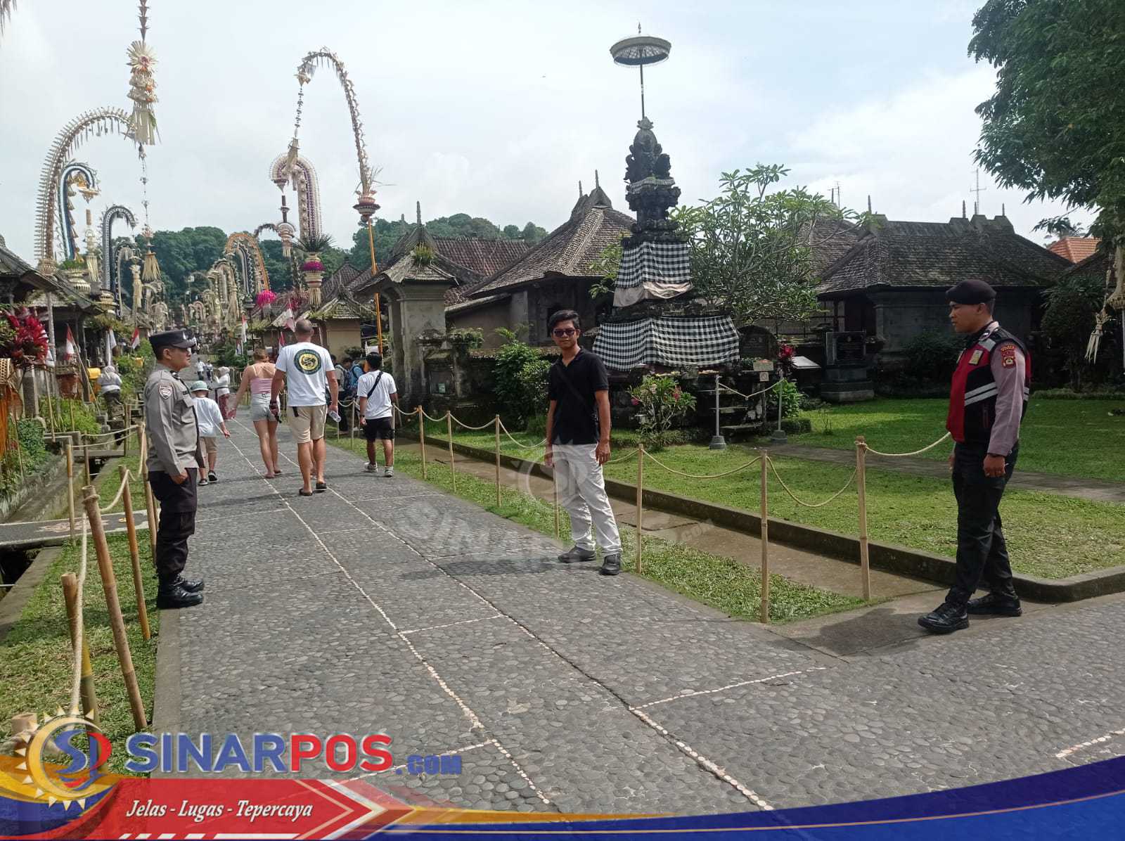 Pastikan Keamanan Terhadap Wisatawan, Pawas Bersama Anggota Sambangi Obyek Desa Wisata Penglipuran