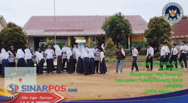 Upacara Memperingati Hari Guru Nasional 2025 di SMP 23 Tulang Bawang Barat Team Driver MBG Bergabung di Momen