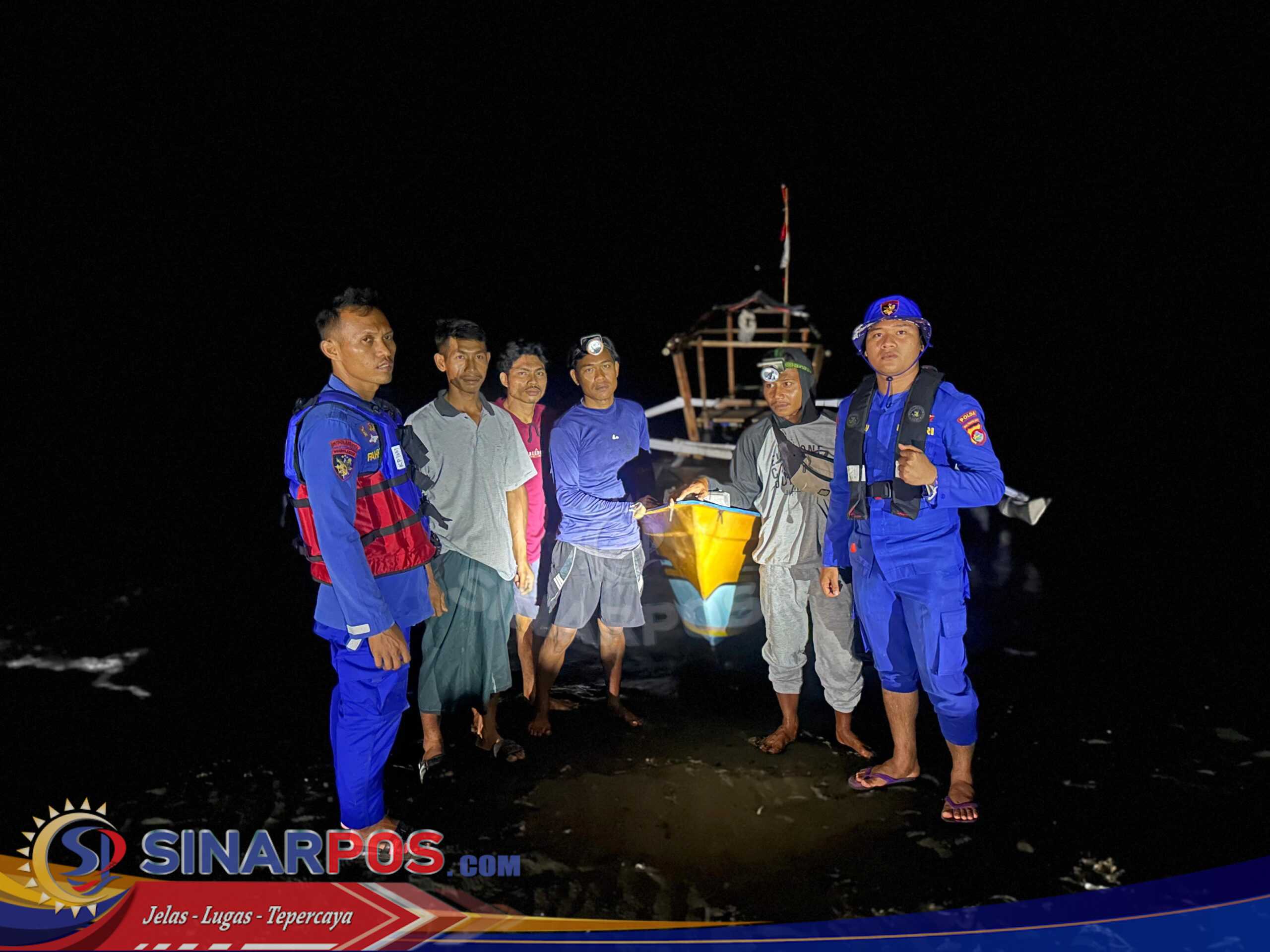 Gerak Cepat! KP XXI-2012 Polairud Polda NTB Selamatkan Tiga Nelayan yang Hanyut di Perairan Gili Sulat